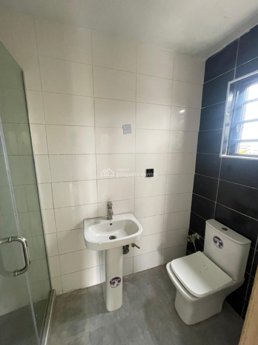2 Bedroom Flat, Off Domino Pizza, Ologolo, Lekki, Lagos, Flat / Apartment for Rent