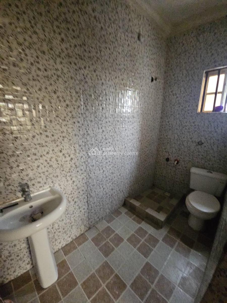 Very Spacious 3 Bedroom Flat, Emerald Flower City Estate, Lokogoma District, Abuja, Flat / Apartment for Rent