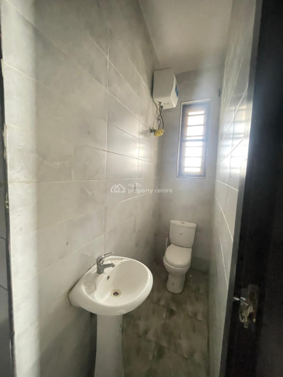 2 Bedroom Flat Available, Ilasan, Lekki, Lagos, Flat / Apartment for Rent
