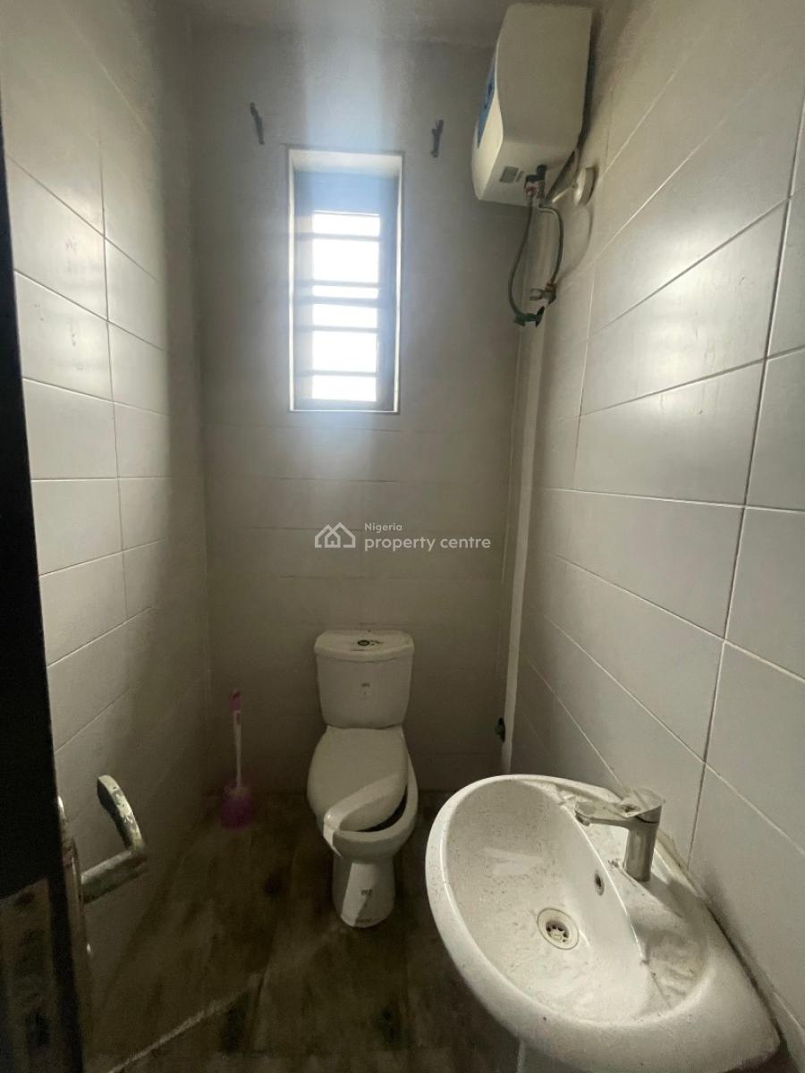 2 Bedroom Flat Available, Ilasan, Lekki, Lagos, Flat / Apartment for Rent