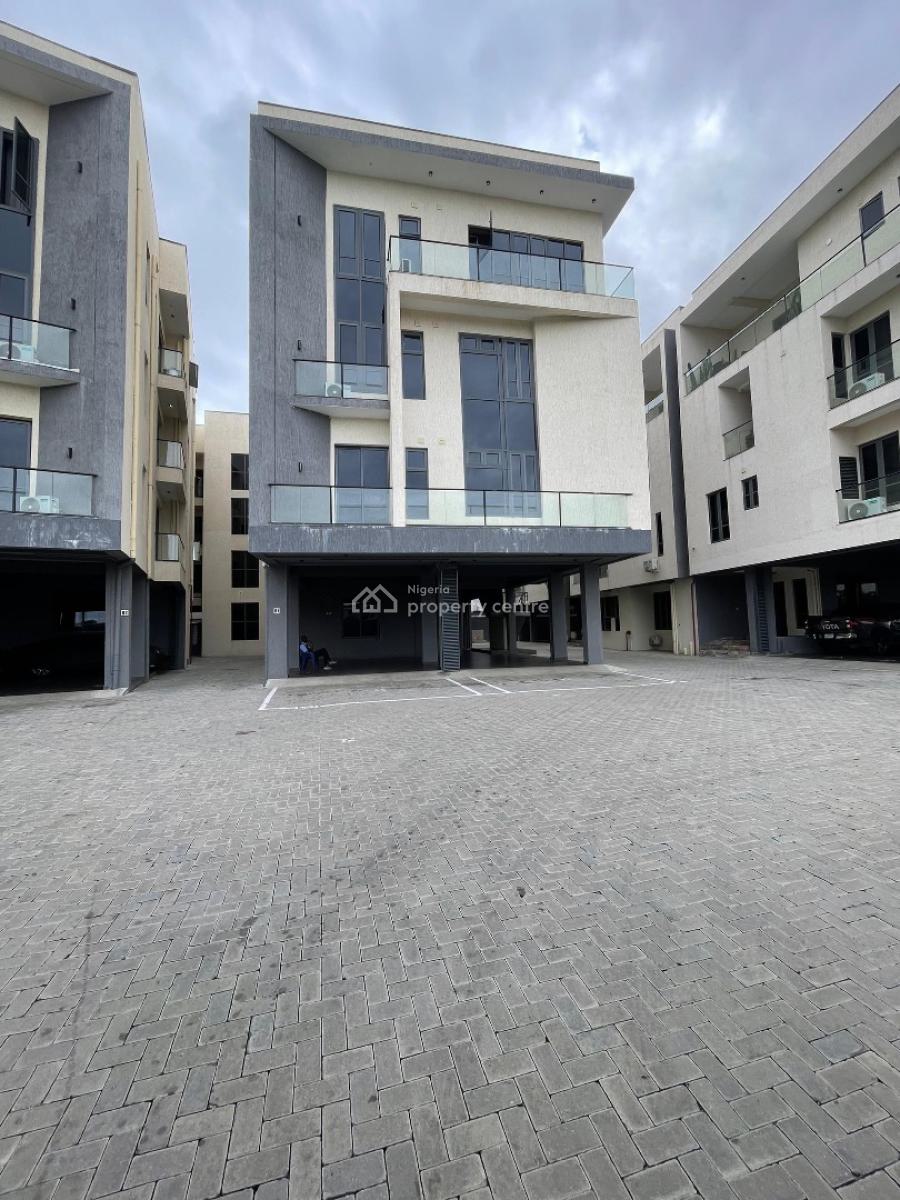 Elegant 2 Bedroom Penthouse with Bq, Gym & Pool, Lekki Phase 1, Lekki, Lagos, Flat / Apartment for Sale