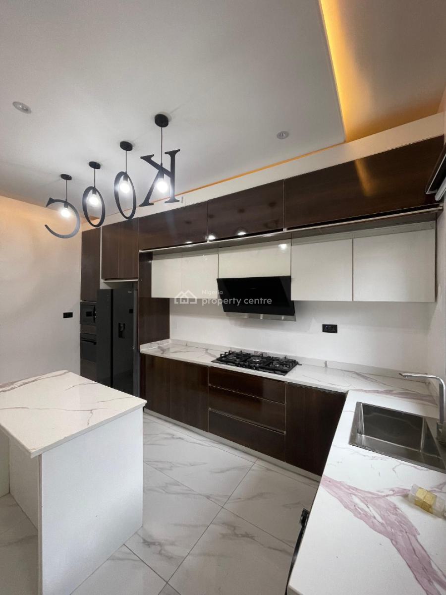 Luxury 2 Bedroom Penthouse with Bq, Gym and Swimming Pool, Lekki Phase 1, Lekki, Lagos, Block of Flats for Sale