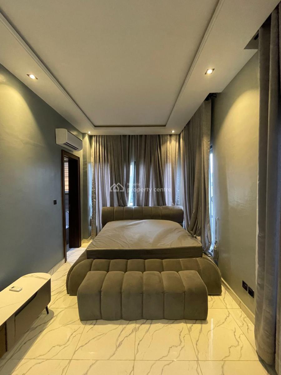 Luxury 2 Bedroom Penthouse with Bq, Gym and Swimming Pool, Lekki Phase 1, Lekki, Lagos, Block of Flats for Sale