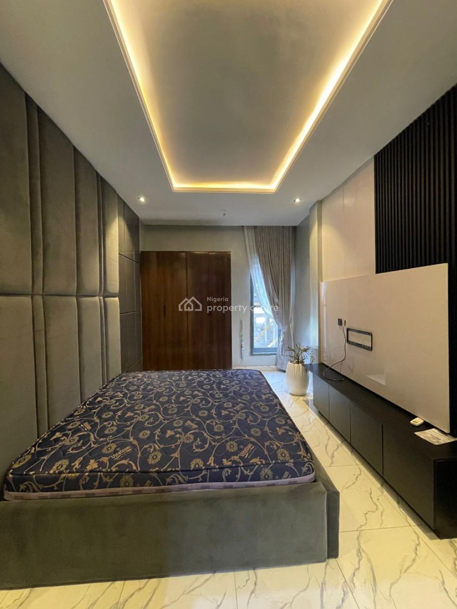 Luxury 2 Bedroom Penthouse with Bq, Gym and Swimming Pool, Lekki Phase 1, Lekki, Lagos, Block of Flats for Sale