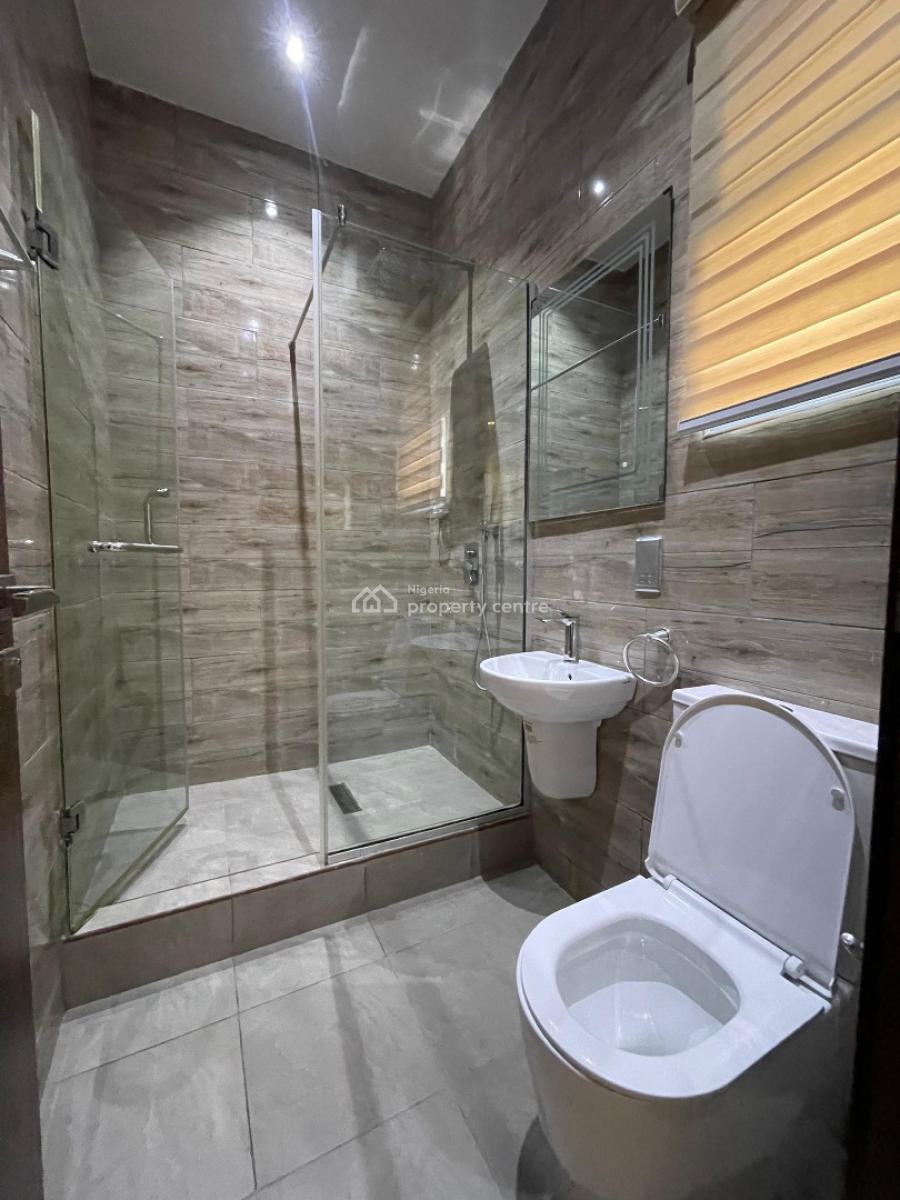 Luxury 2 Bedroom Penthouse with Bq, Gym and Swimming Pool, Lekki Phase 1, Lekki, Lagos, Block of Flats for Sale