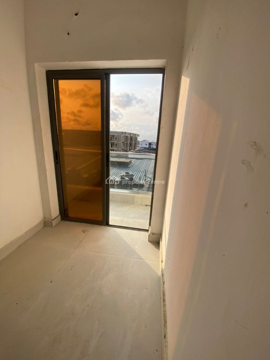 Three Bedroom Penthouse with Bq, Lekki Phase 1, Lekki, Lagos, Flat / Apartment for Sale