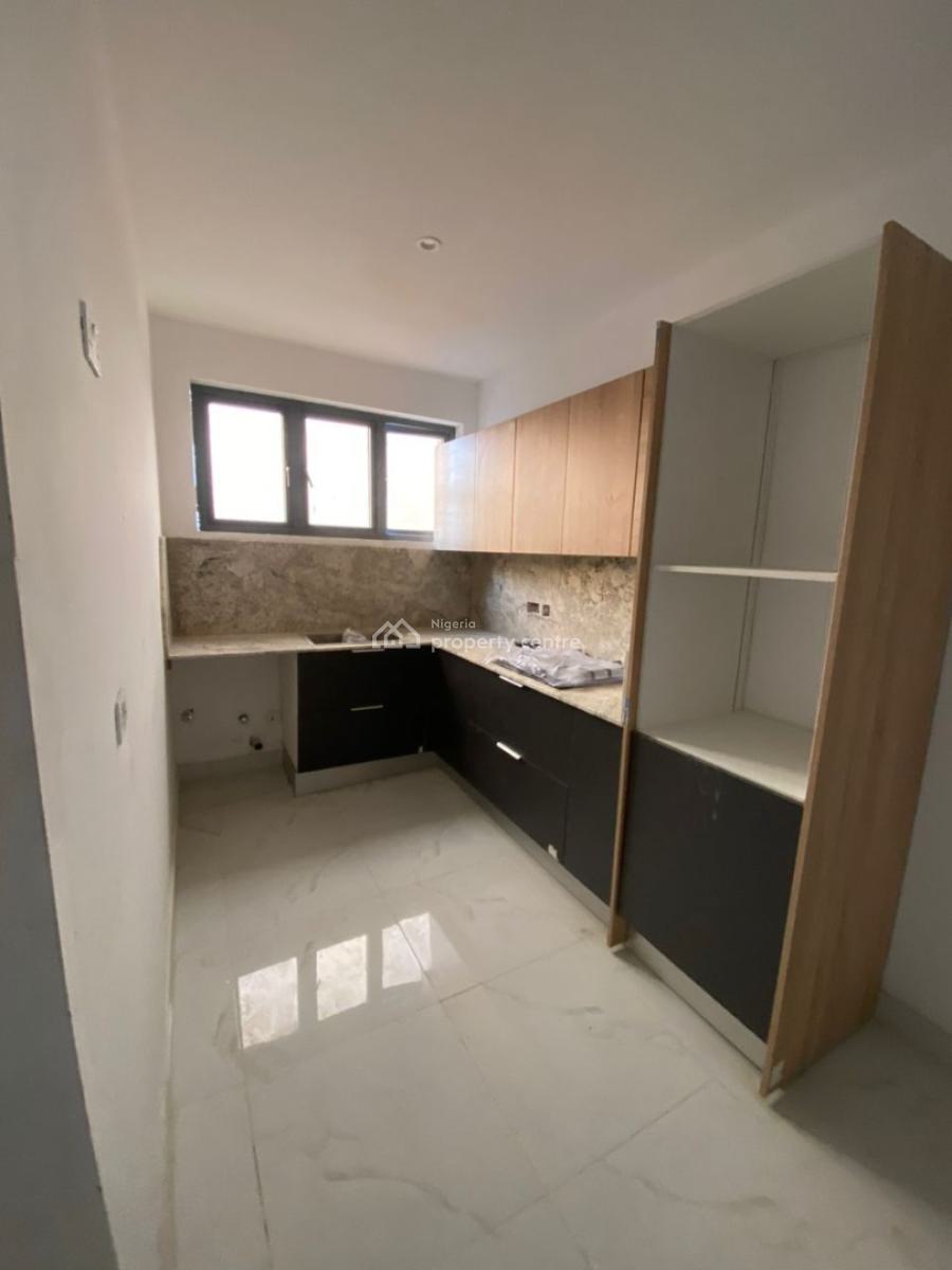 Three Bedroom Penthouse with Bq, Lekki Phase 1, Lekki, Lagos, Flat / Apartment for Sale
