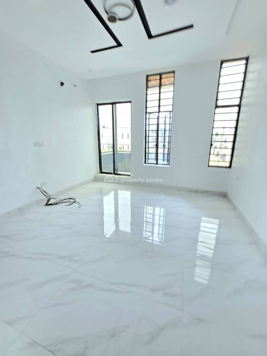 Contemporary Spacious 4 Bedroom Semi-detached Duplex with Bq, Chevron, Lekki, Lagos, Semi-detached Duplex for Sale