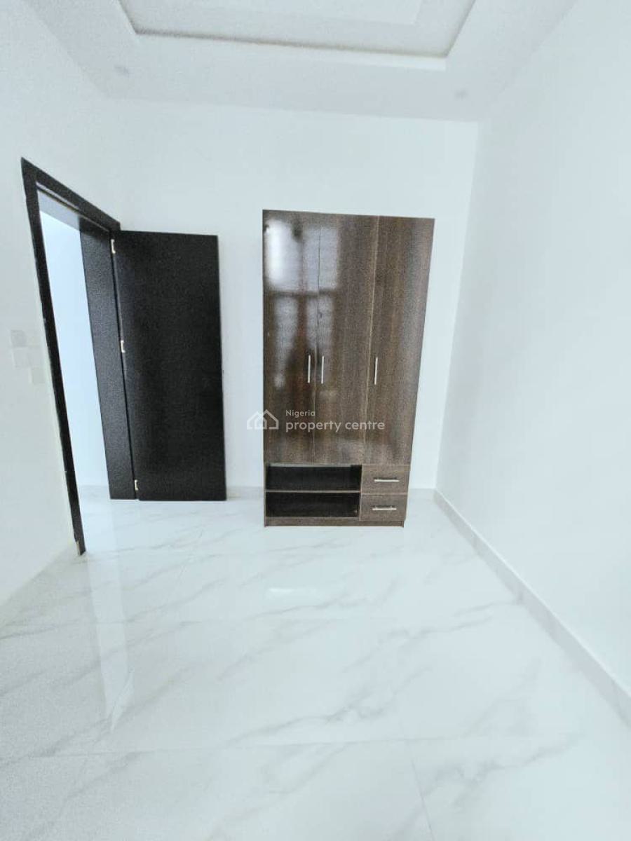 Contemporary Spacious 4 Bedroom Semi-detached Duplex with Bq, Chevron, Lekki, Lagos, Semi-detached Duplex for Sale