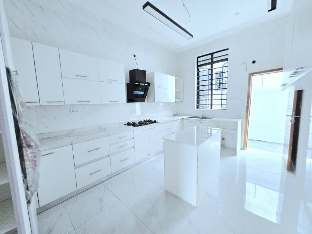 Contemporary Spacious 4 Bedroom Semi-detached Duplex with Bq, Chevron, Lekki, Lagos, Semi-detached Duplex for Sale