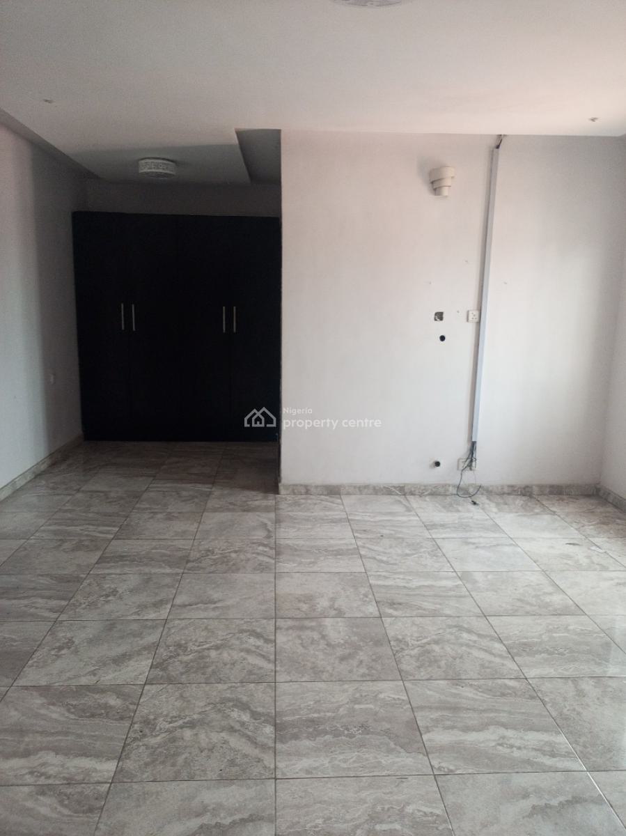 Fully Serviced 4 Bedroom Terrace Secured Estate, Osapa, Lekki, Lagos, Terraced Duplex for Rent