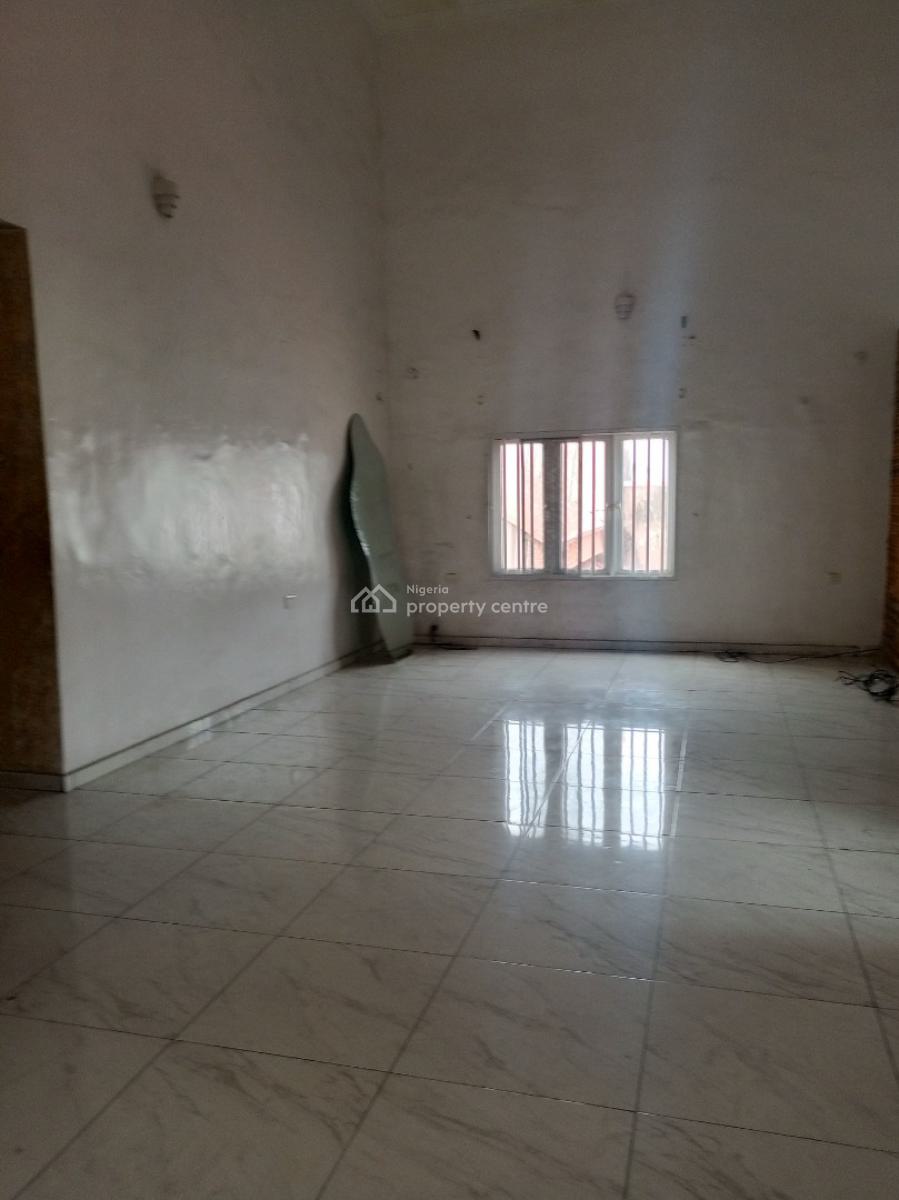 Fully Serviced 4 Bedroom Terrace Secured Estate, Osapa, Lekki, Lagos, Terraced Duplex for Rent
