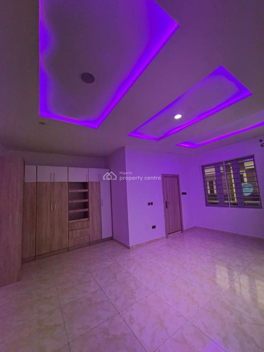 Spacious Master Bedroom, Orchid Road, Lekki Phase 2, Lekki, Lagos, Self Contain (single Rooms) for Rent