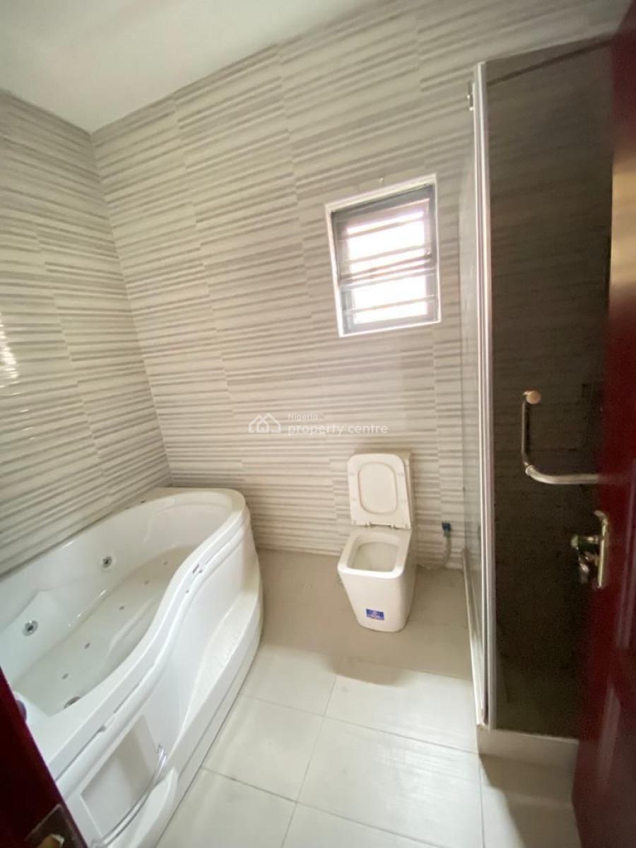 Massive Master Bedroom Apartment in a Well Secured Estate, Chevron, Lekki, Lagos, Flat / Apartment for Rent