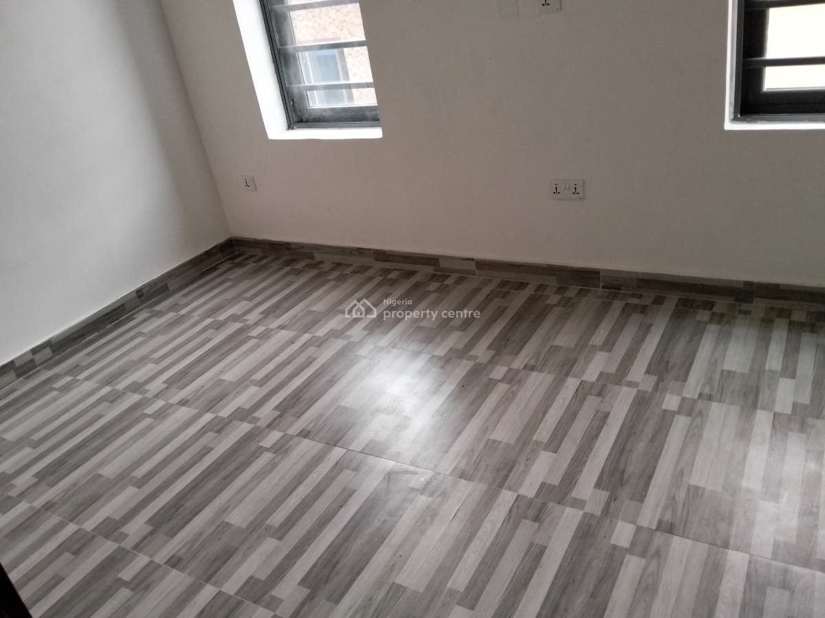Reasonable Two Bedroom Flat, Lekki Phase 1, Lekki, Lagos, Flat / Apartment for Sale