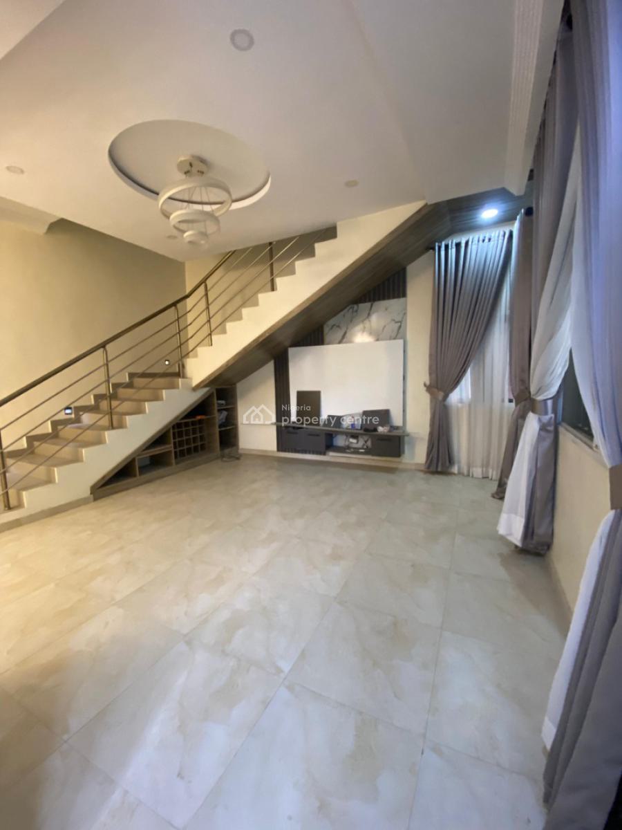 4 Bedroom Terrace Duplex with Bq and Furniture, Ologolo, Lekki, Lagos, Terraced Duplex for Sale