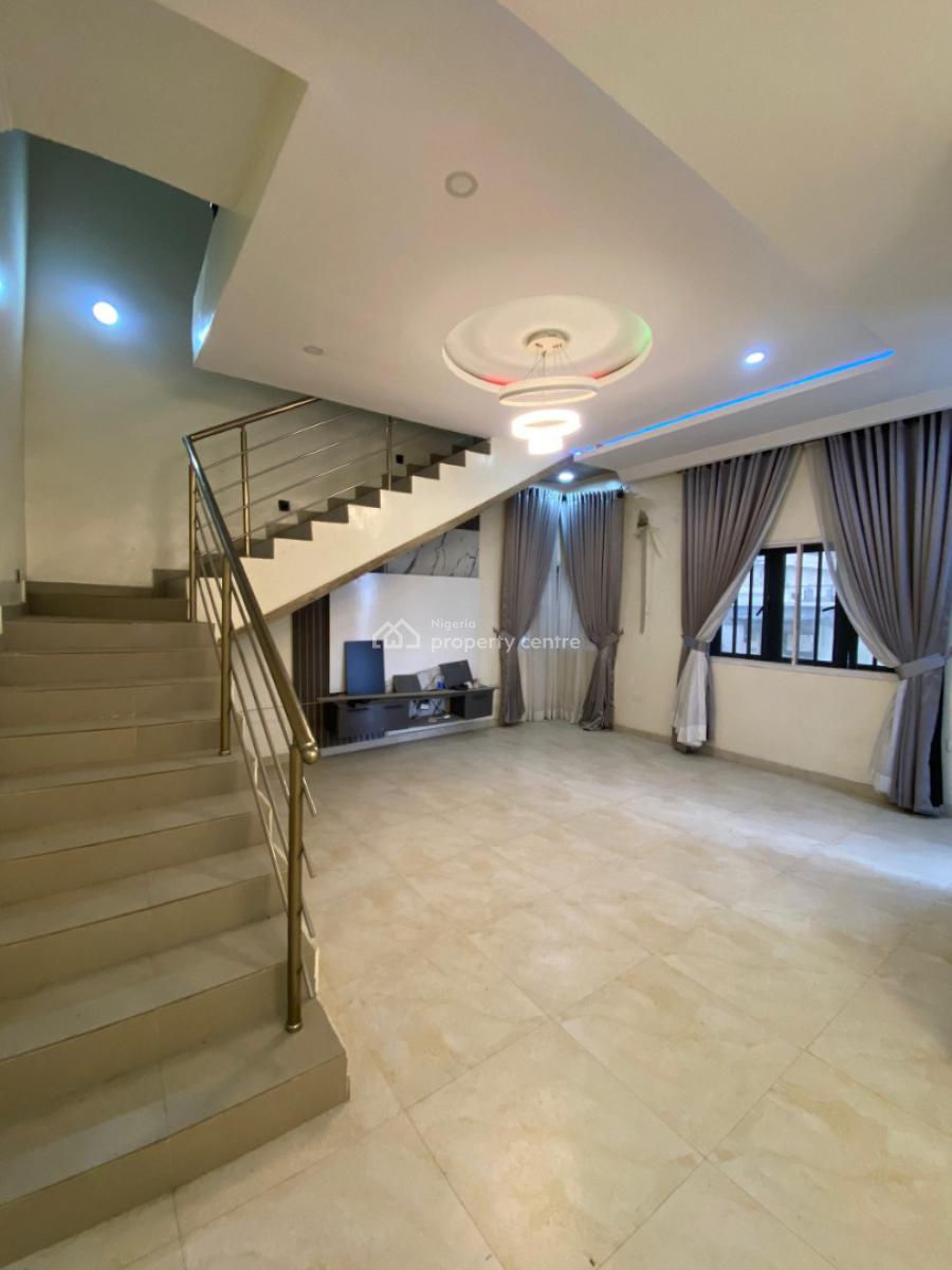 4 Bedroom Terrace Duplex with Bq and Furniture, Ologolo, Lekki, Lagos, Terraced Duplex for Sale