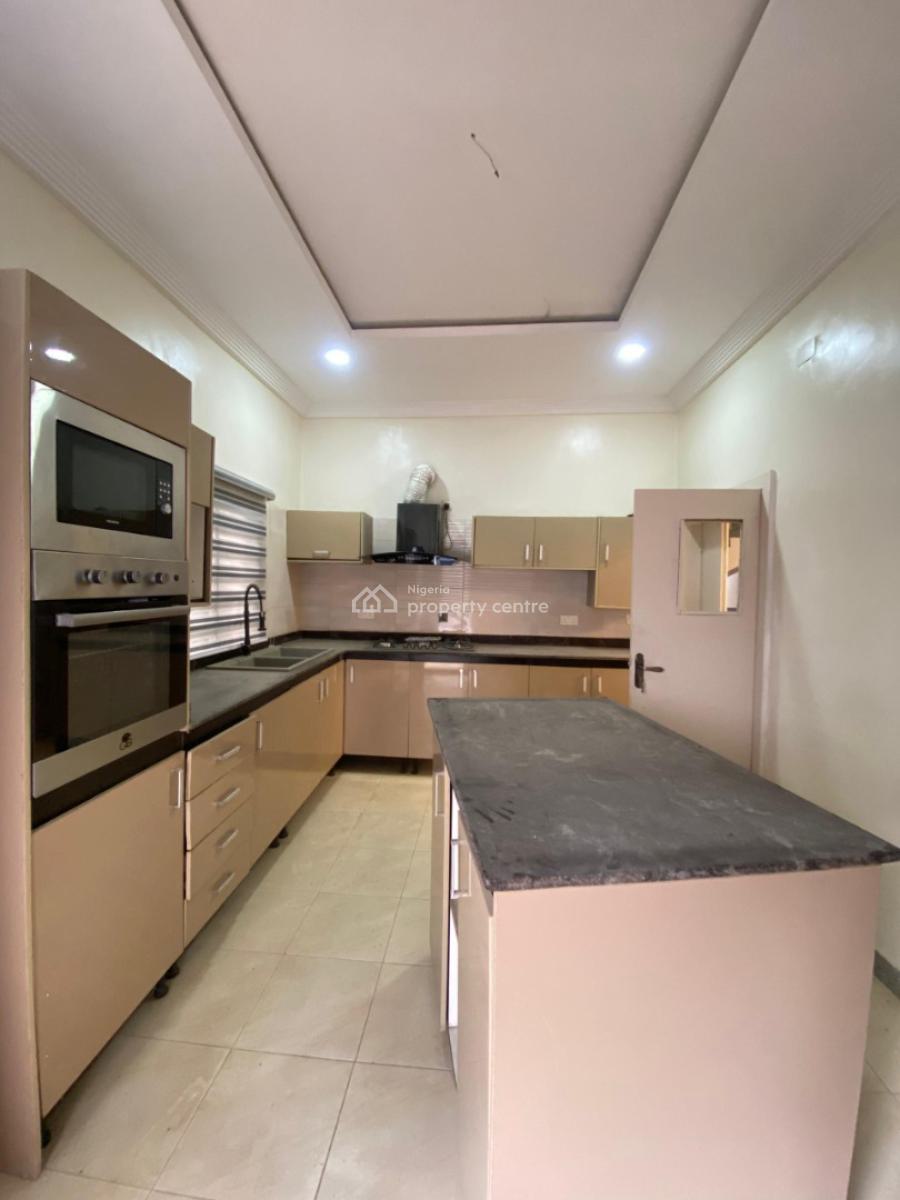 4 Bedroom Terrace Duplex with Bq and Furniture, Ologolo, Lekki, Lagos, Terraced Duplex for Sale