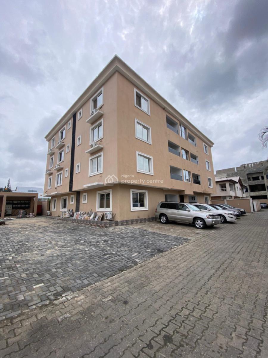 3 Bedroom Flat with Ac and Bq, Lekki Phase 1, Lekki, Lagos, Flat / Apartment for Rent