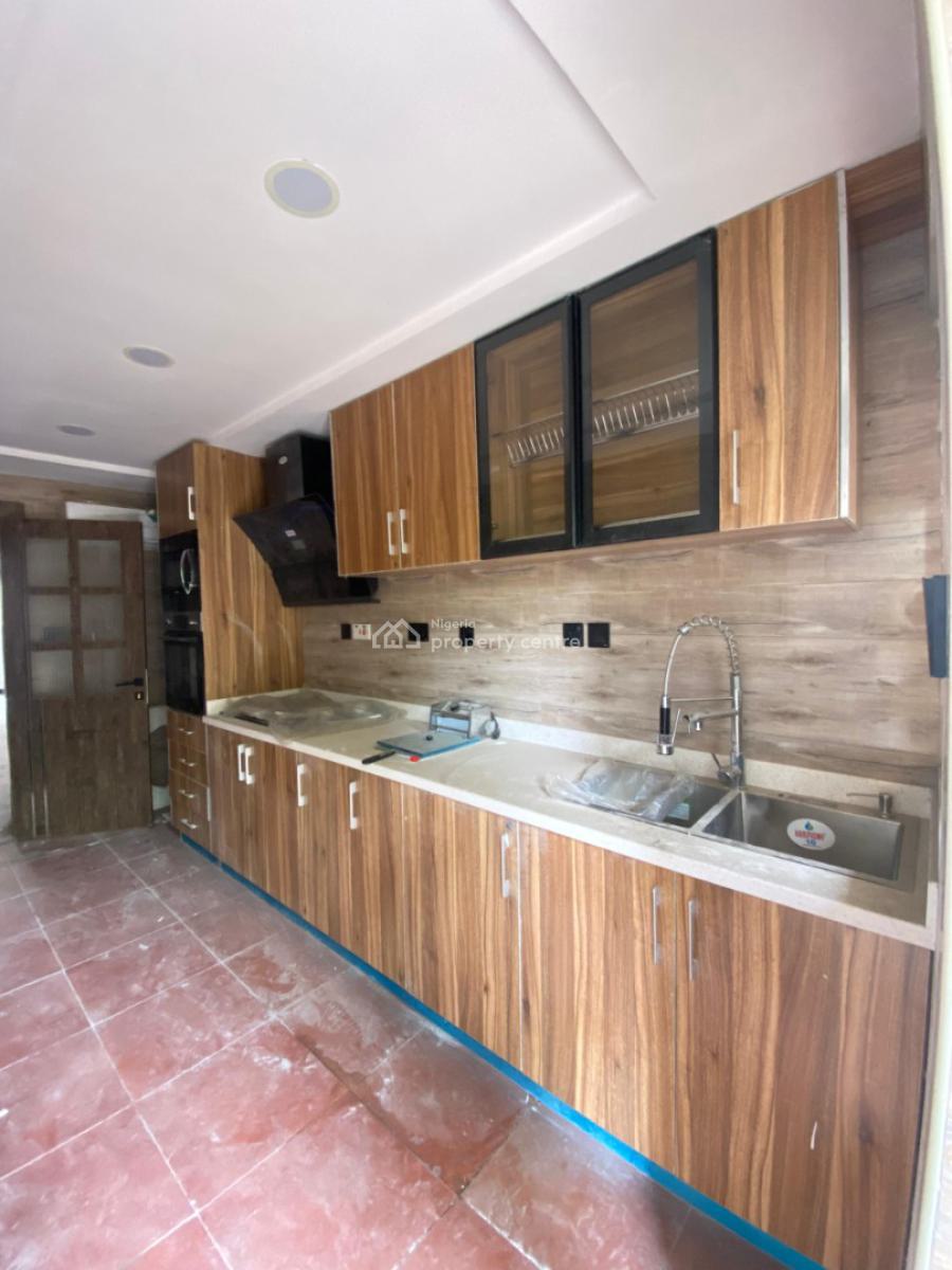 3 Bedroom Flat Apartment, Lekki Phase 1, Lekki, Lagos, Flat / Apartment for Sale