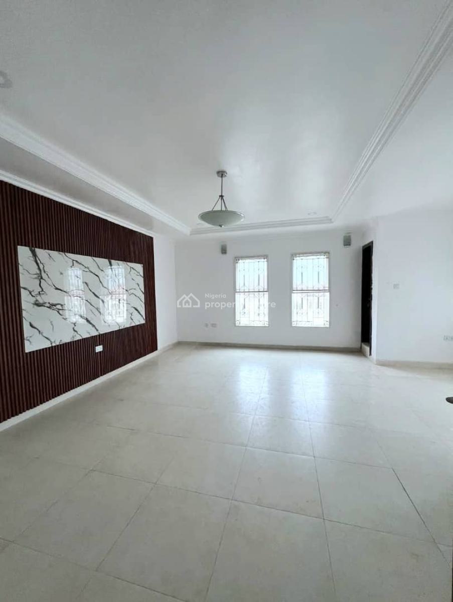 Beautiful 2 Bedroom Apartment, Lekki Phase 1, Lekki, Lagos, Flat / Apartment for Rent
