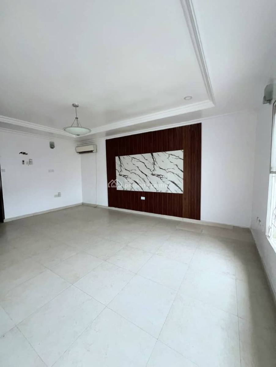 Beautiful 2 Bedroom Apartment, Lekki Phase 1, Lekki, Lagos, Flat / Apartment for Rent
