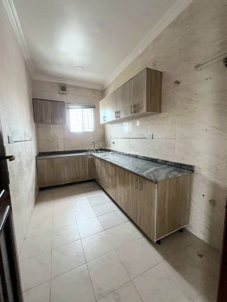 Beautiful 2 Bedroom Apartment, Lekki Phase 1, Lekki, Lagos, Flat / Apartment for Rent