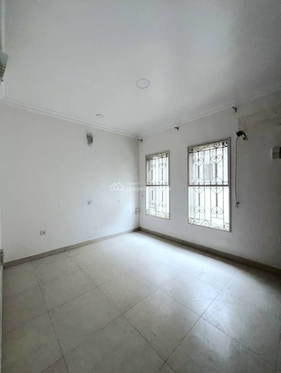 Beautiful 2 Bedroom Apartment, Lekki Phase 1, Lekki, Lagos, Flat / Apartment for Rent