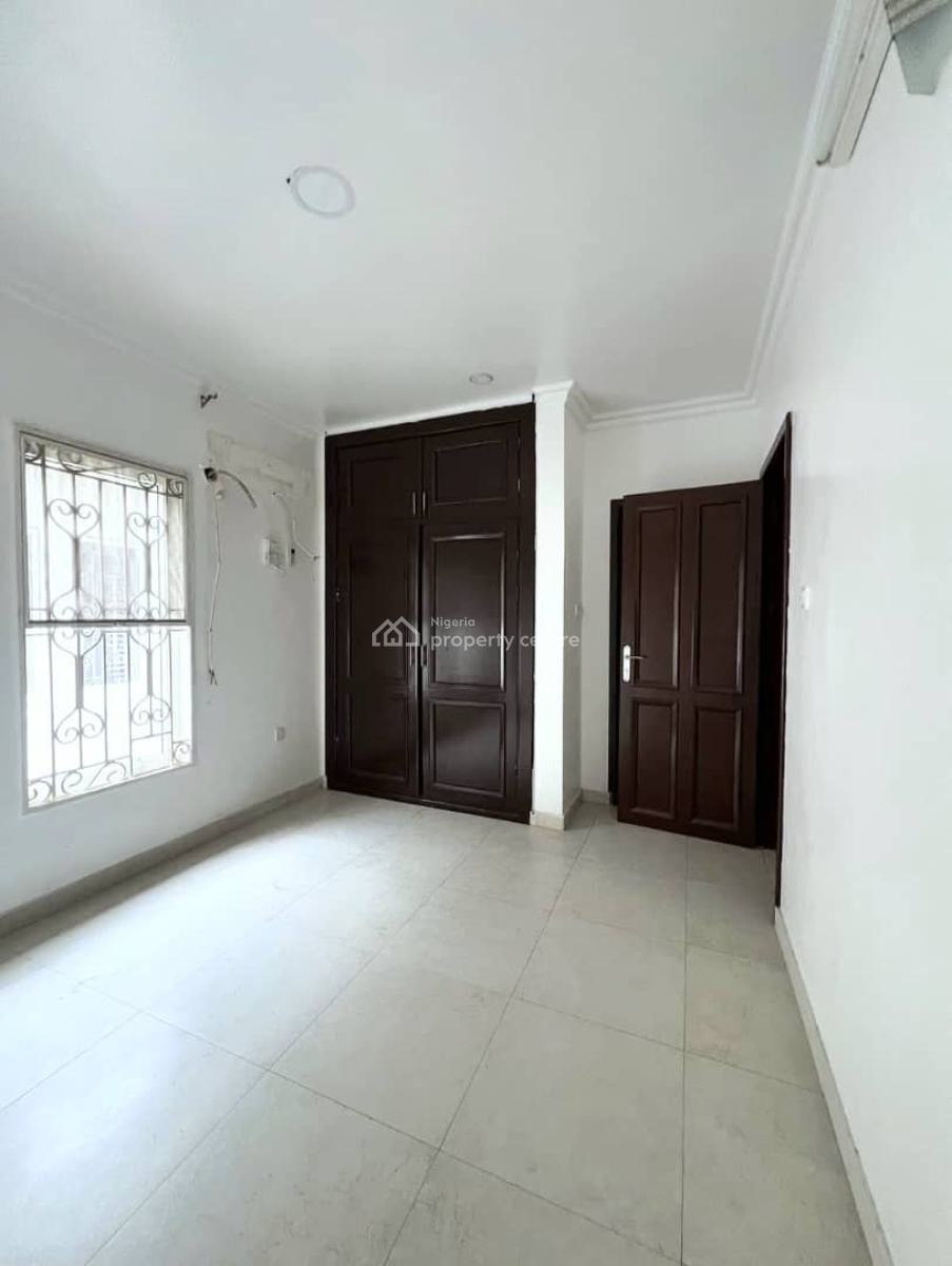 Beautiful 2 Bedroom Apartment, Lekki Phase 1, Lekki, Lagos, Flat / Apartment for Rent