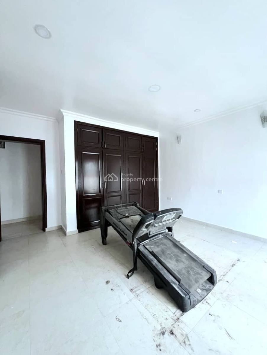 Beautiful 2 Bedroom Apartment, Lekki Phase 1, Lekki, Lagos, Flat / Apartment for Rent