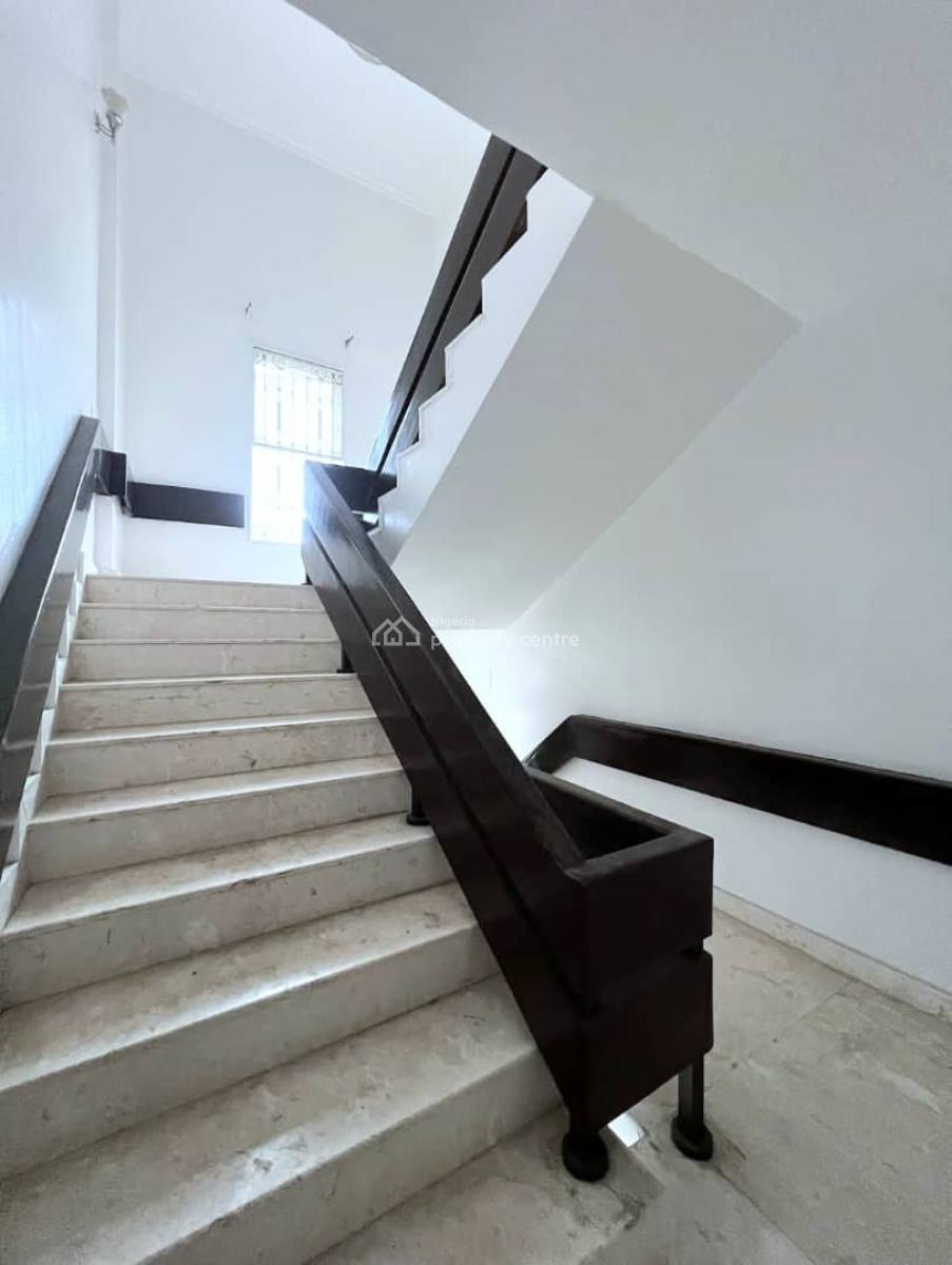 Beautiful 2 Bedroom Apartment, Lekki Phase 1, Lekki, Lagos, Flat / Apartment for Rent