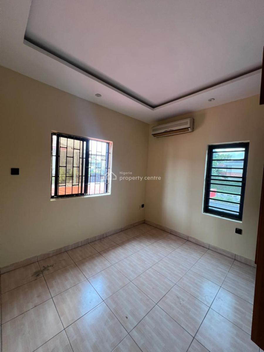 Improved 4-bedroom Semi Detached House, Mobolaji Johnson Estate, Lekki Phase 1, Lekki, Lagos, Semi-detached Duplex for Sale