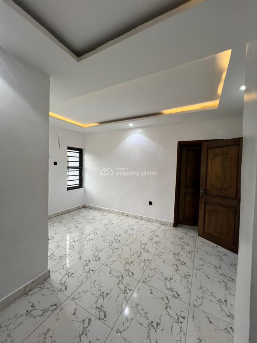 Improved 4-bedroom Semi Detached House, Mobolaji Johnson Estate, Lekki Phase 1, Lekki, Lagos, Semi-detached Duplex for Sale