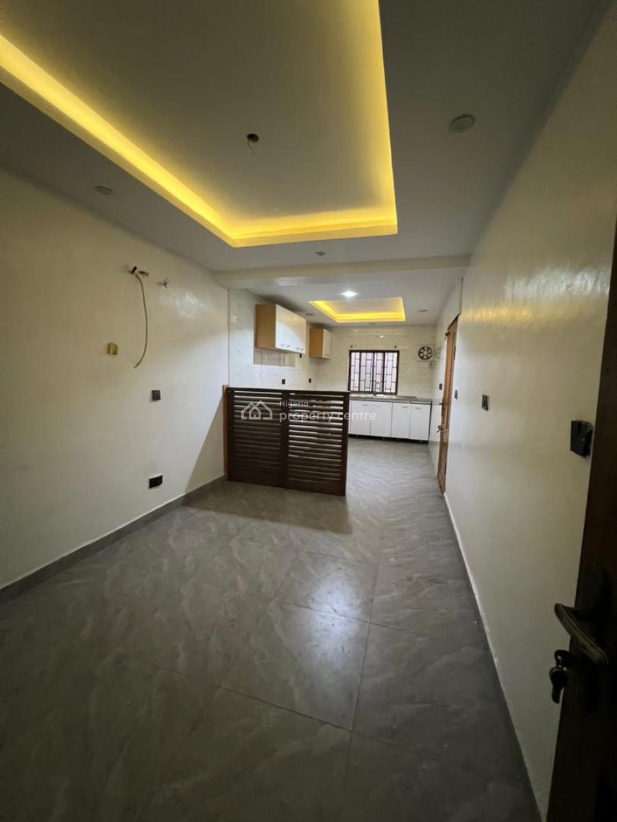 Improved 4-bedroom Semi Detached House, Mobolaji Johnson Estate, Lekki Phase 1, Lekki, Lagos, Semi-detached Duplex for Sale