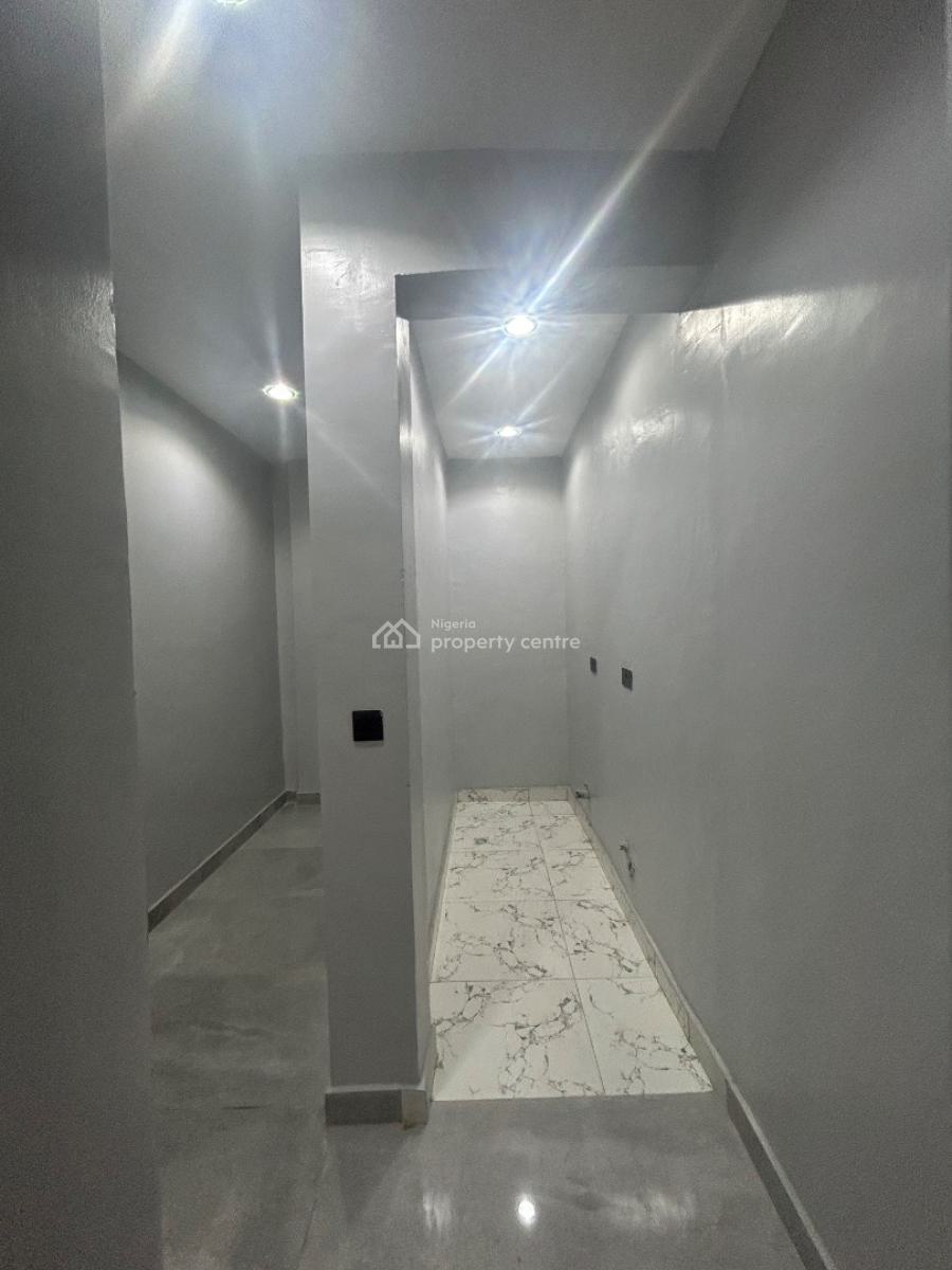Luxury Pent Maisonette House, Lekki Phase 1, Lekki, Lagos, Block of Flats for Sale