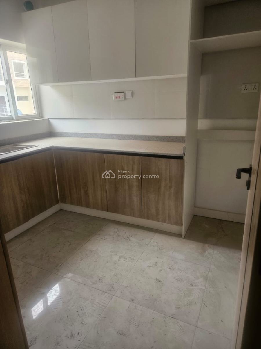 Standard 2 Bedrooms Apartment, Chevron, Lekki, Lagos, Flat / Apartment for Rent