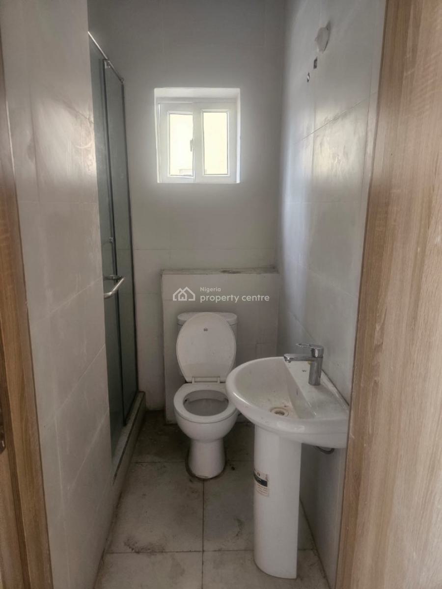 Standard 2 Bedrooms Apartment, Chevron, Lekki, Lagos, Flat / Apartment for Rent