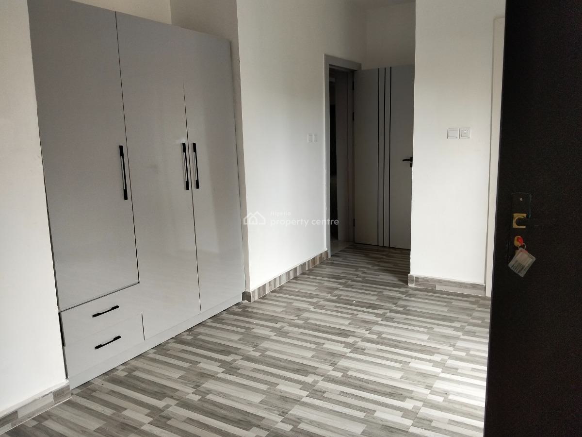 Exquisite Three Bedroom Flat, Lekki Phase 1, Lekki, Lagos, Flat / Apartment for Sale