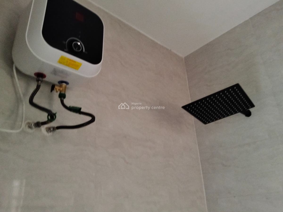 Exquisite Three Bedroom Flat, Lekki Phase 1, Lekki, Lagos, Flat / Apartment for Sale