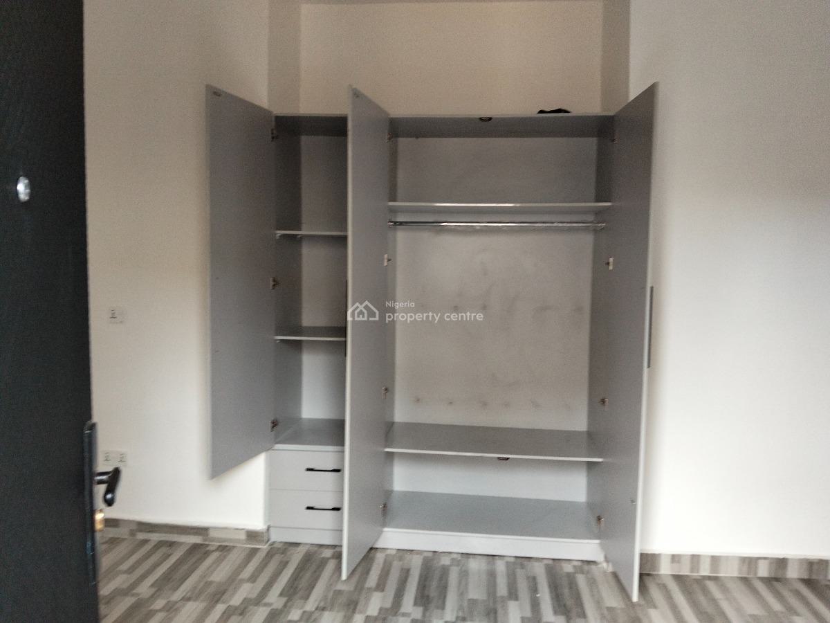 Exquisite Three Bedroom Flat, Lekki Phase 1, Lekki, Lagos, Flat / Apartment for Sale