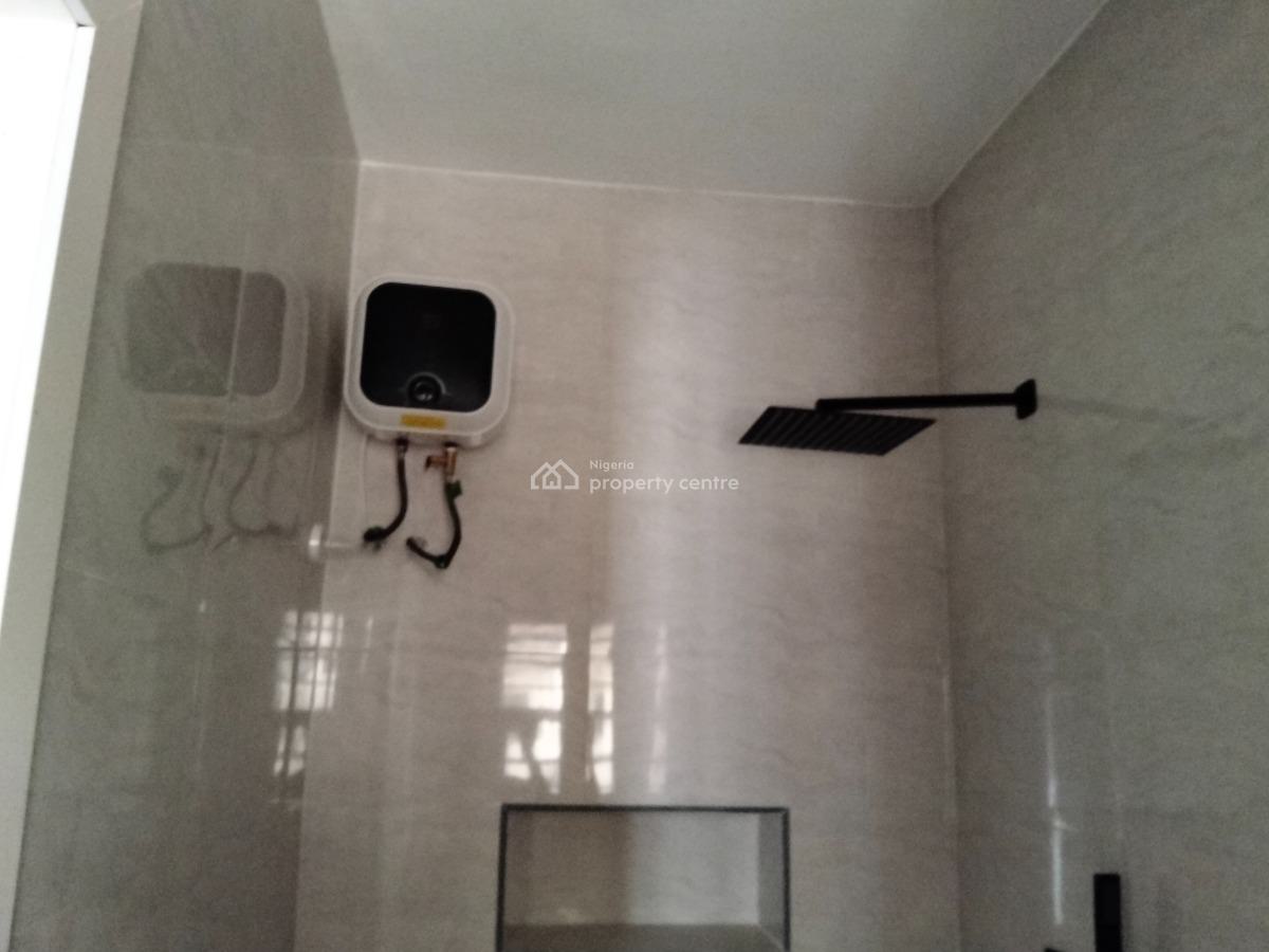 Exquisite Three Bedroom Flat, Lekki Phase 1, Lekki, Lagos, Flat / Apartment for Sale