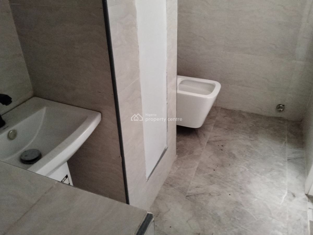 Exquisite Three Bedroom Flat, Lekki Phase 1, Lekki, Lagos, Flat / Apartment for Sale