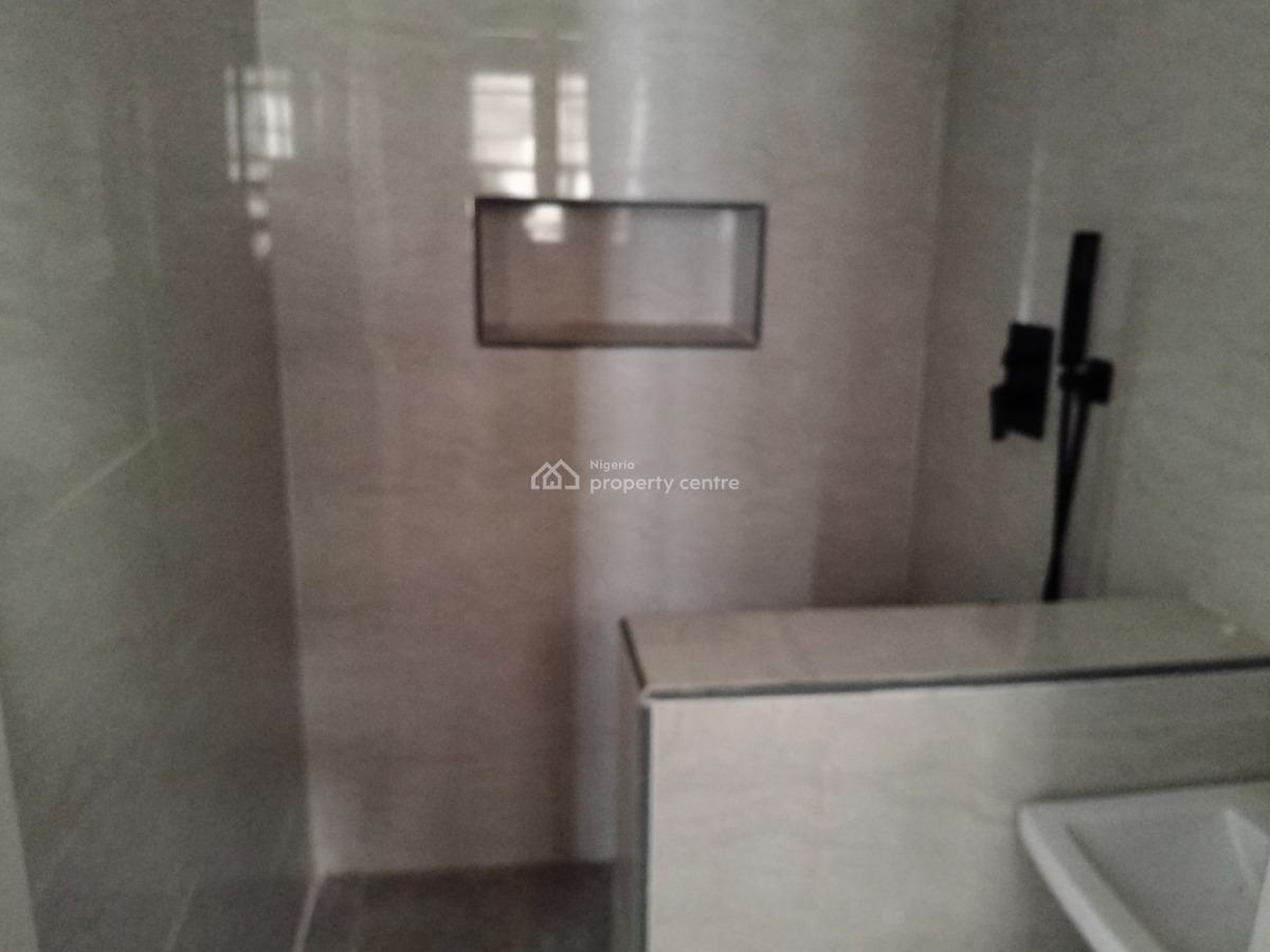 Exquisite Three Bedroom Flat, Lekki Phase 1, Lekki, Lagos, Flat / Apartment for Sale