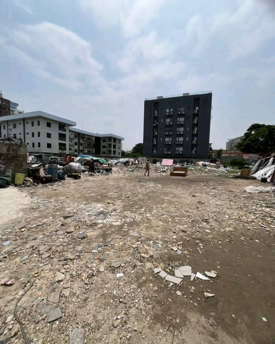 Location: Victoria Island. Square Meters: 2,242 Sqm.  Price: 1.8 Milli, Victoria Island (vi), Lagos, Land for Sale