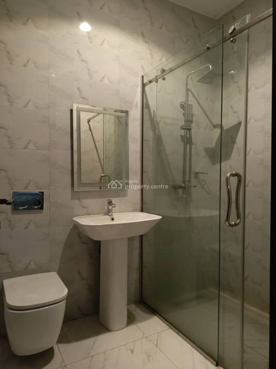 Serviced 3 Bedroom Apartment with Bq, Guzape District, Abuja, Flat / Apartment for Rent