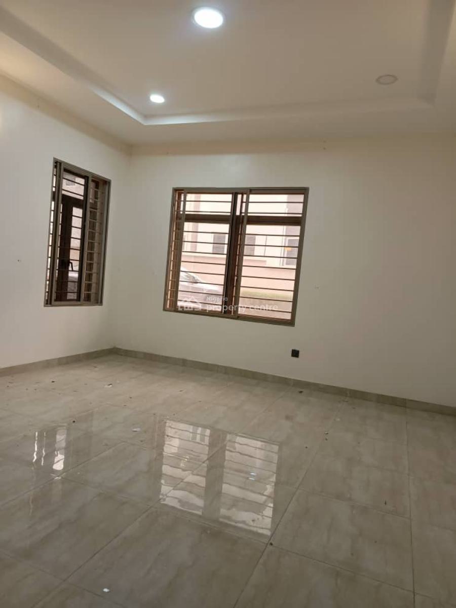 Serviced 3 Bedroom Apartment with Bq, Guzape District, Abuja, Flat / Apartment for Rent