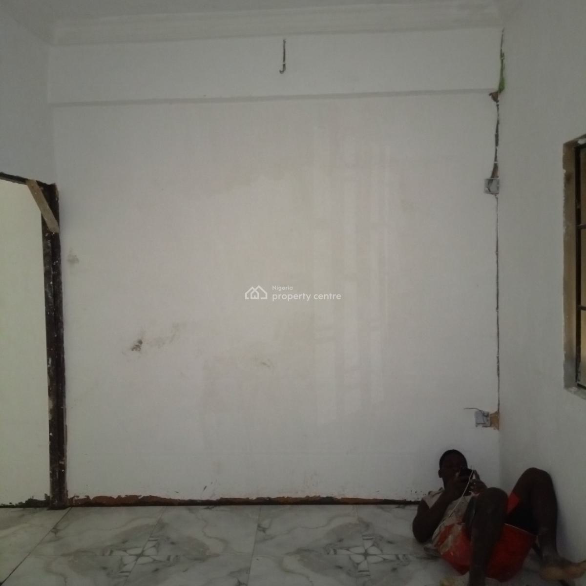 Newly Renovated 2 Bedroom Flat, Off Kilo Masha Road, Kilo, Surulere, Lagos, Flat / Apartment for Rent