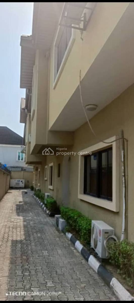 One Room Ensuite Corporate Office, Ikota Villa Estate, Lekki, Lagos, Office Space for Rent