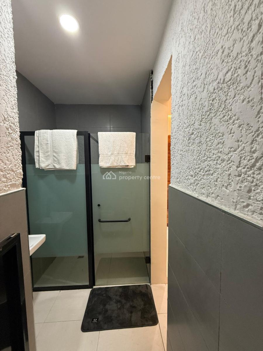 2 𝒃𝒆𝒅𝒓𝒐𝒐𝒎 𝒎𝒂𝒊𝒔𝒐𝒏𝒆𝒕𝒕𝒆 𝒐𝒏 𝒕𝒉𝒆 7𝒕𝒉 𝒇𝒍𝒐𝒐𝒓 𝒕, Lekki Phase 1, Lekki, Lagos, Flat / Apartment Short Let