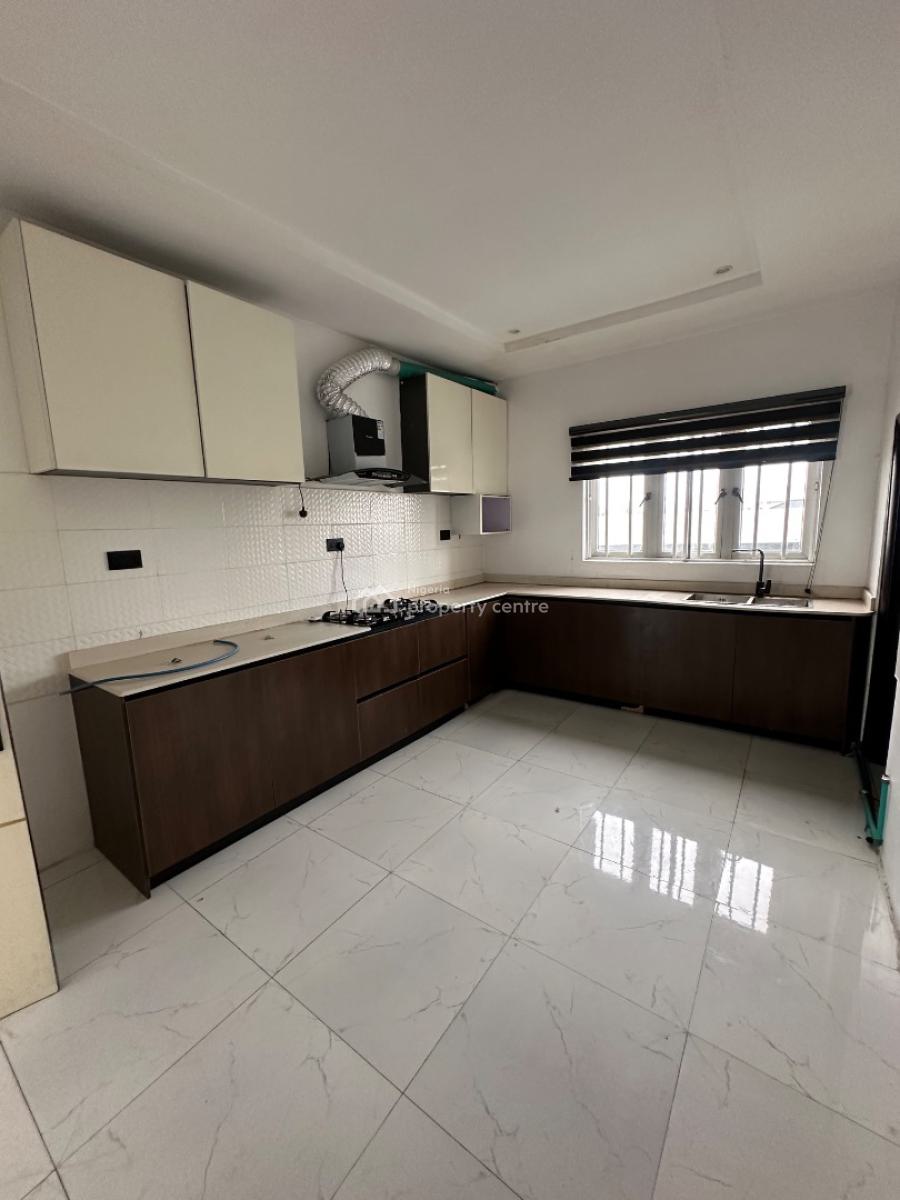 Luxury 3 Bedrooms Apartment with a Bq, Off Admiralty Way, Lekki Phase 1, Lekki, Lagos, Flat / Apartment for Sale